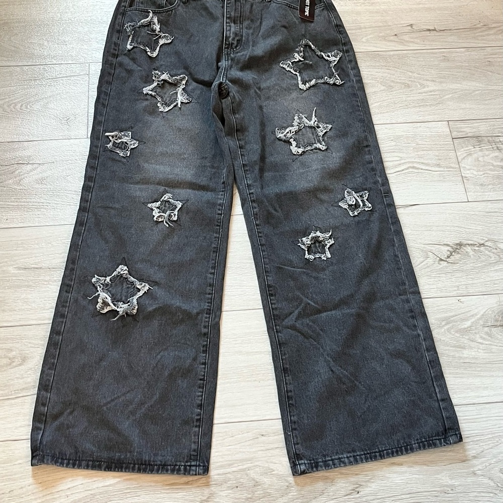 Hot Topic Black Distressed Star Jeans